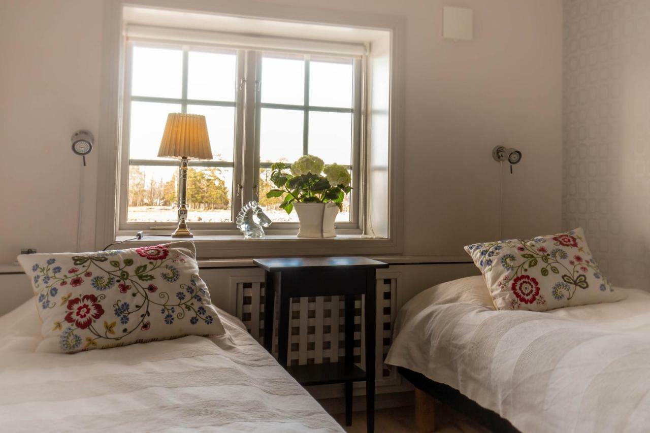 Rekasta Bed & Breakfast Enkoping Exterior photo
